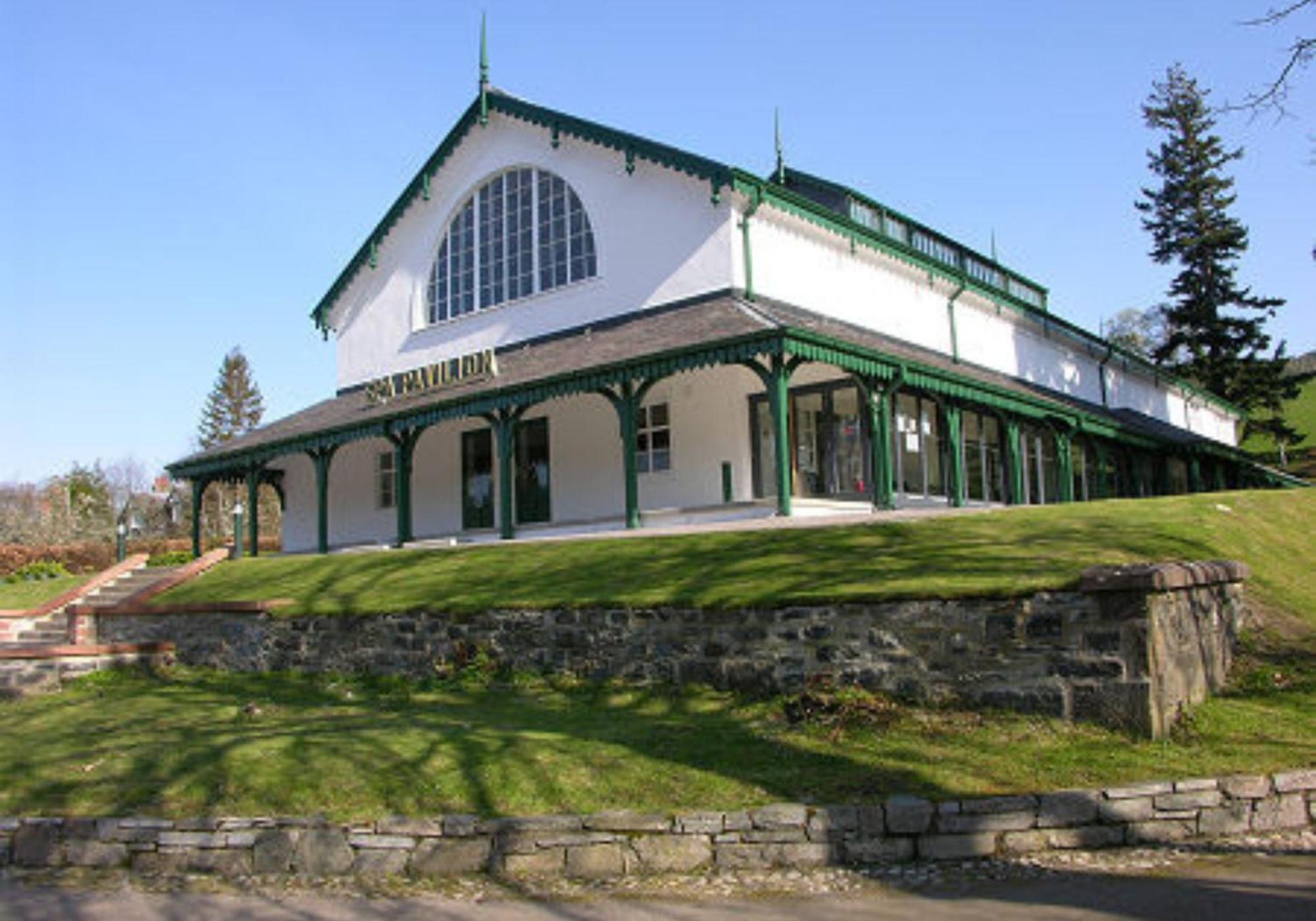 The Retreat Hotel Strathpeffer Exterior photo