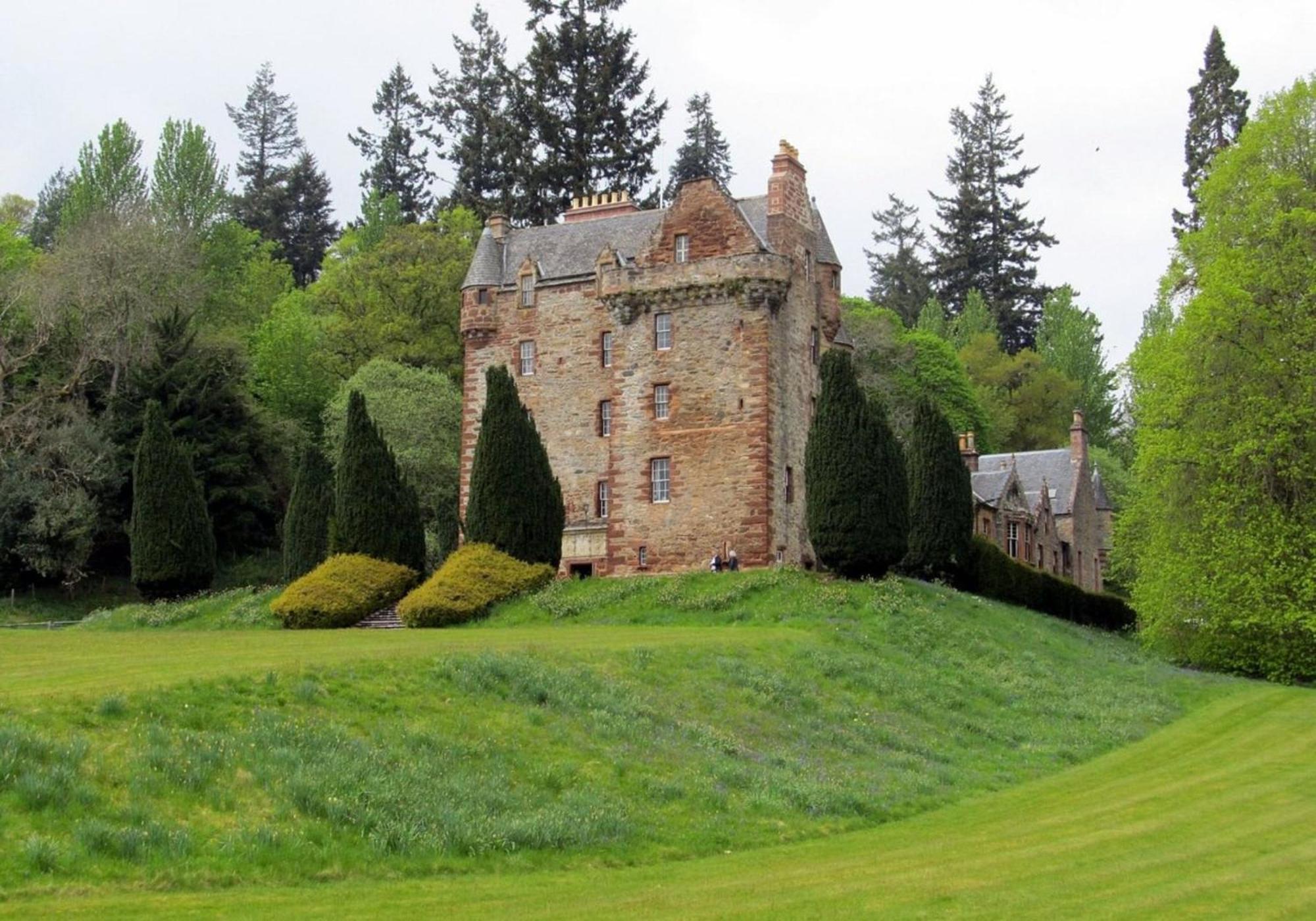 The Retreat Hotel Strathpeffer Exterior photo