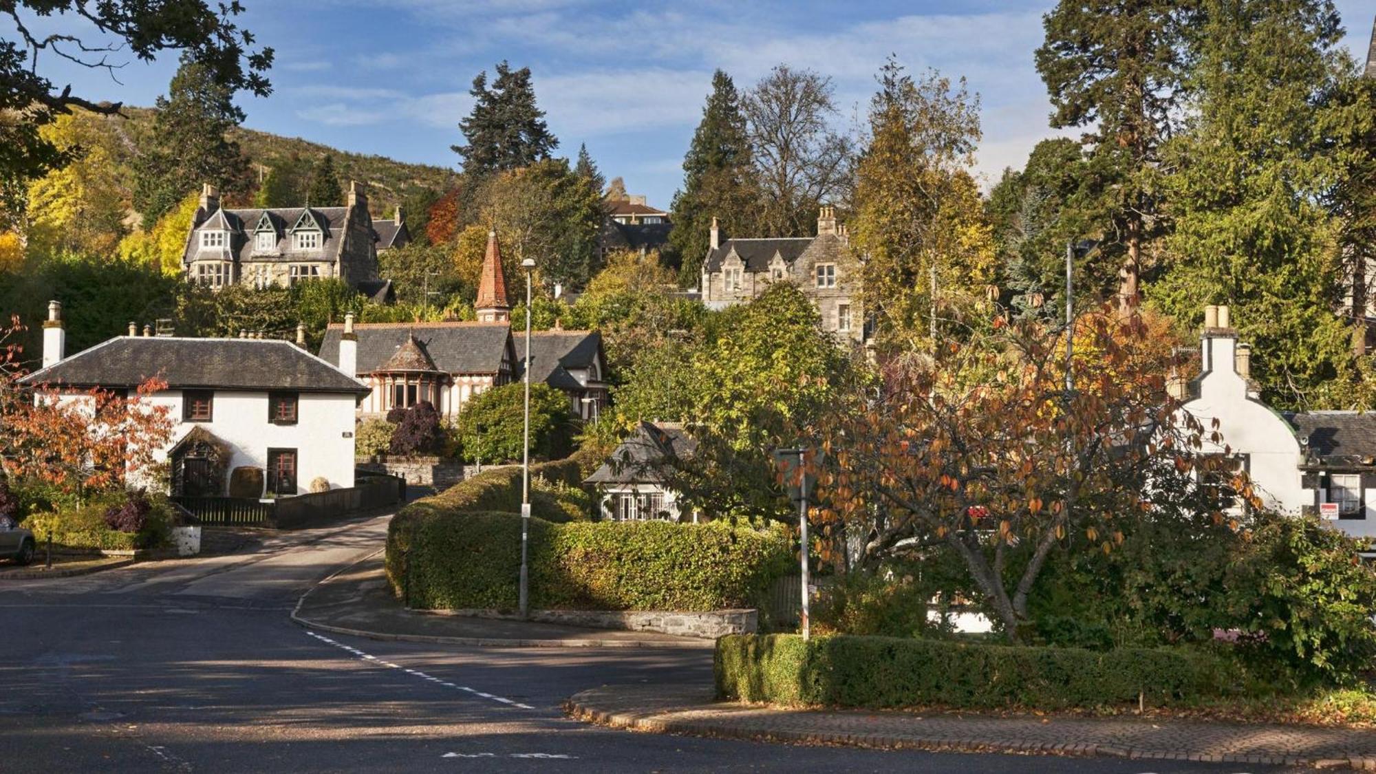 The Retreat Hotel Strathpeffer Exterior photo