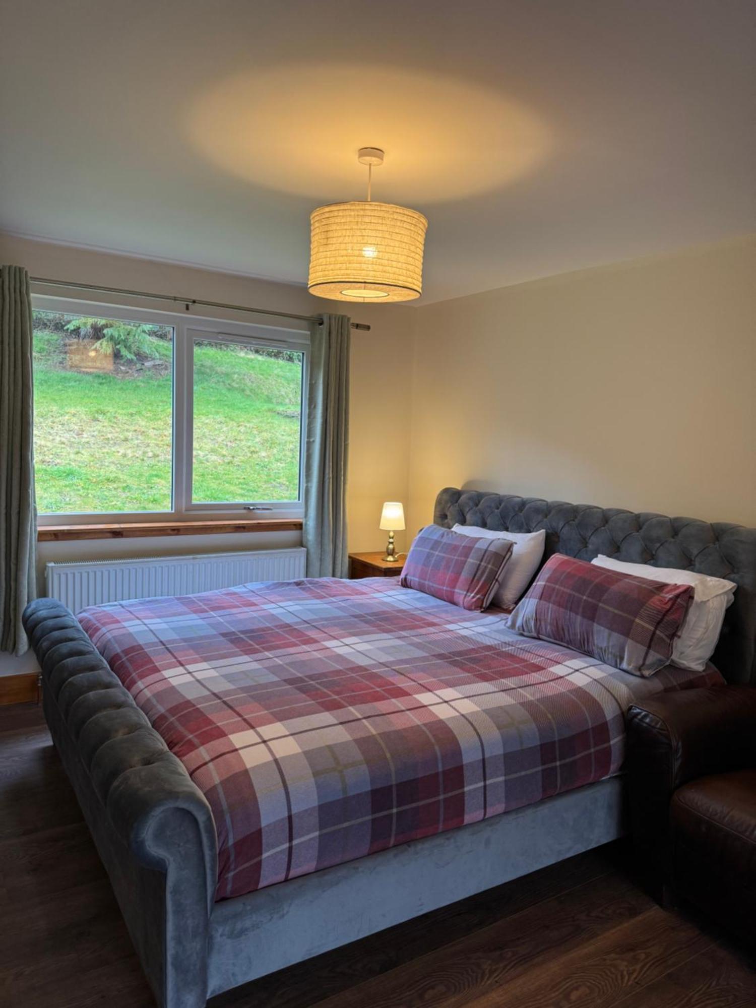 The Retreat Hotel Strathpeffer Exterior photo